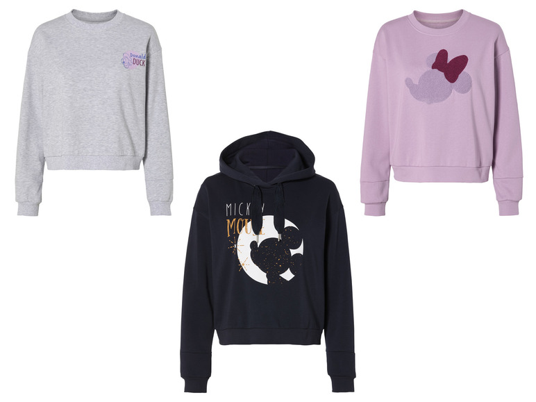 Tři svetry s motivem Disney: Mickey Mouse, Donald Duck a Minnie Mouse.
