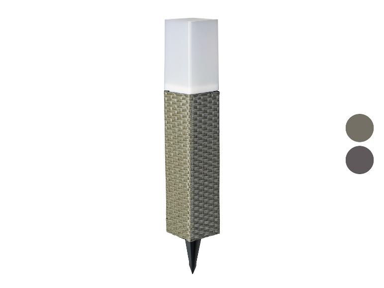 LED solární světlo s pleteným šedým a béžovým pouzdrem, s zemním hrotem.