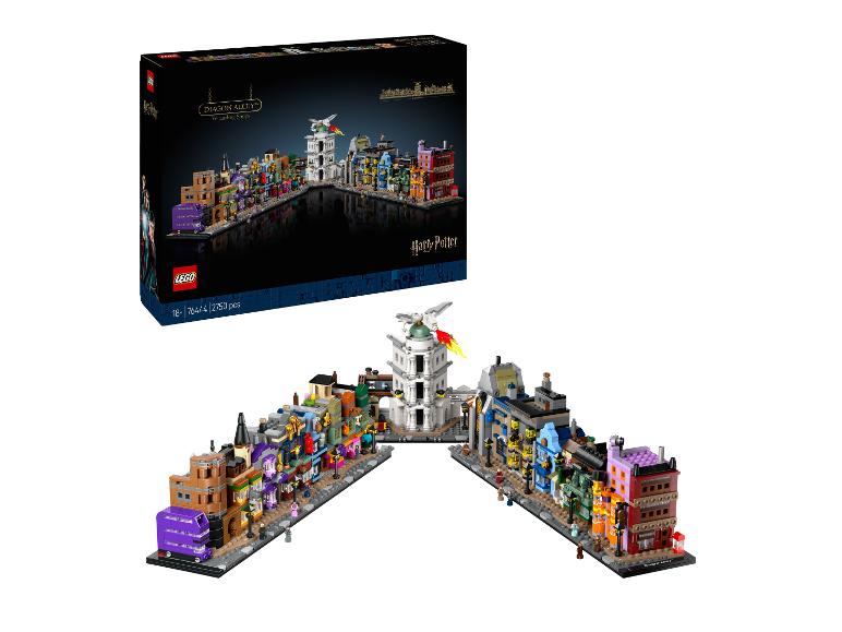 Krabička sady LEGO Harry Potter Diagon Alley a sestavený model s 2750 dílky.