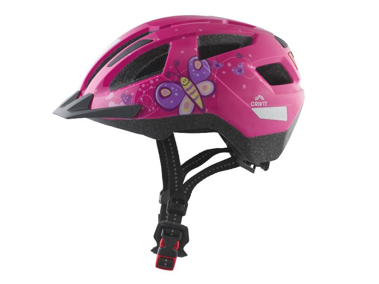 Růžová dětská cyklistická přilba s motivem motýla a srdíček.