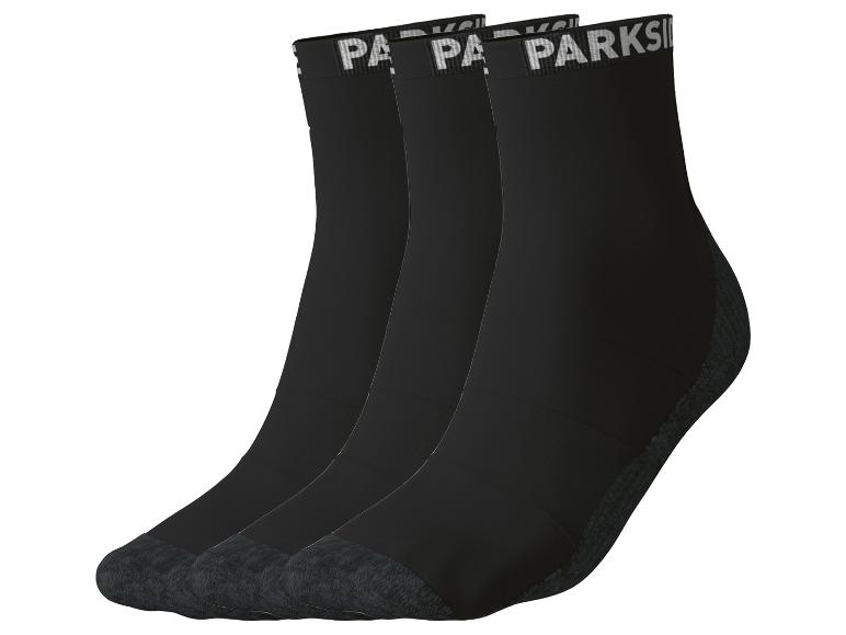 Tři páry černých ponožek s nápisem „PARKSIDE“ na lemu.
