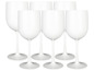 Šest bílých sklenic na víno