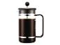 Černý kávovar Bodum French Press s kávou na bílém pozadí.