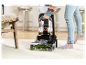 Čištění koberce čističem Bissell PowerWash.