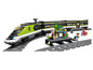 LEGO vlak se zeleným vysokorychlostním vlakem a nástupištěm.