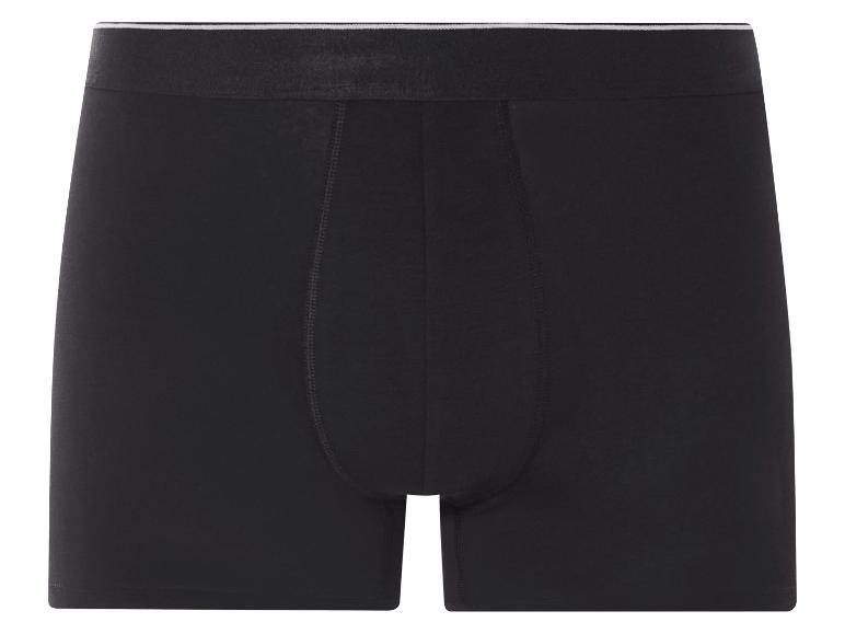 Jednobarevné černé boxerky.