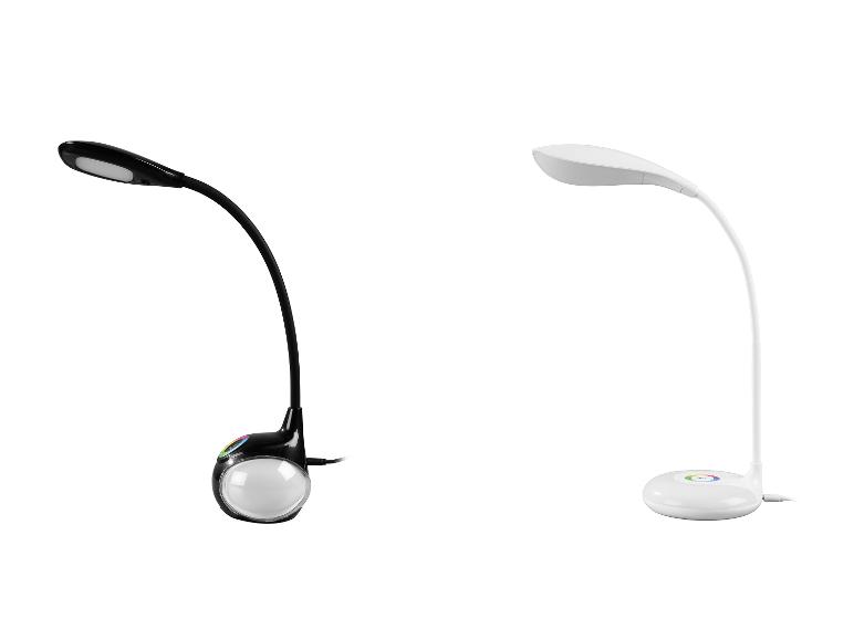 Černé a bílé stolní lampy; moderní a elegantní design.