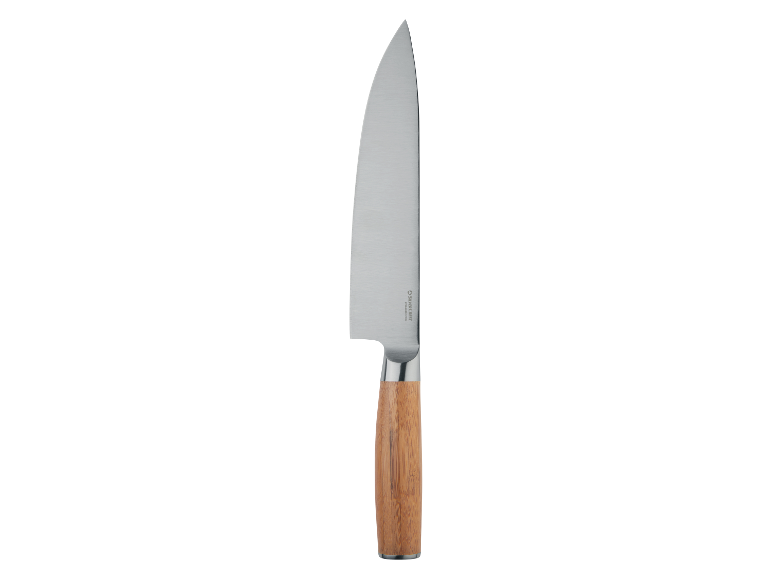 Kuchyňský nůž SilverCrest s dřevěnou rukojetí.