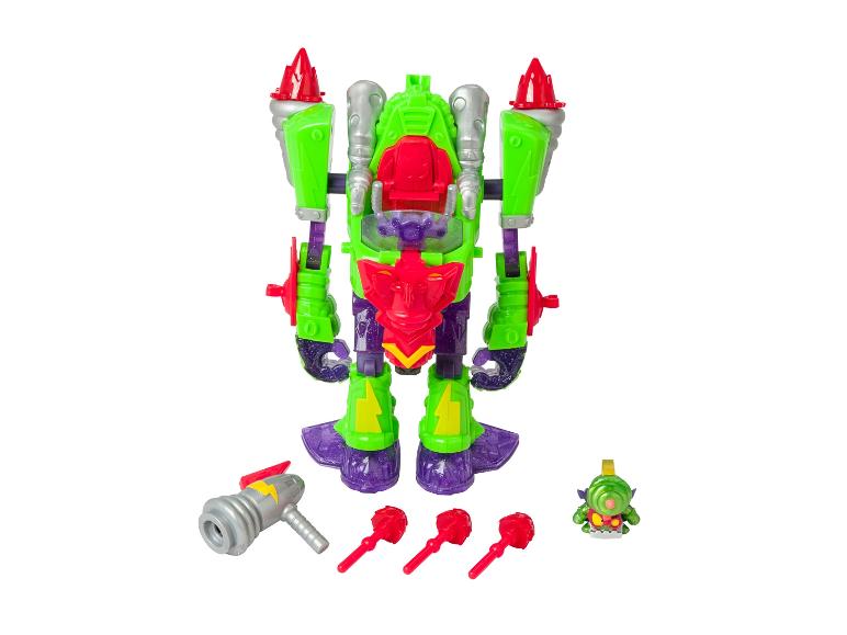 Zelená a červená robotická hračka s doplňky a malou figurkou.