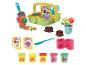 Play-Doh zahradní sada s košíkem, nářadím, květináči a barevnou modelínou.