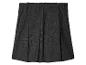 Tmavě šedá plisírovaná sukně pro dívky.