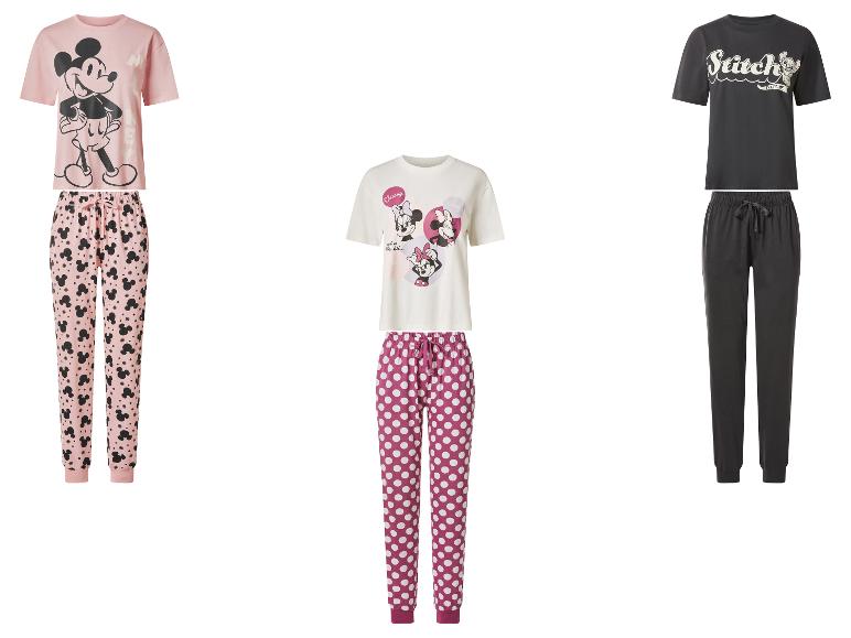 Pyžamové soupravy s motivy postaviček Disney: Mickey Mouse, Minnie Mouse a Stitch.