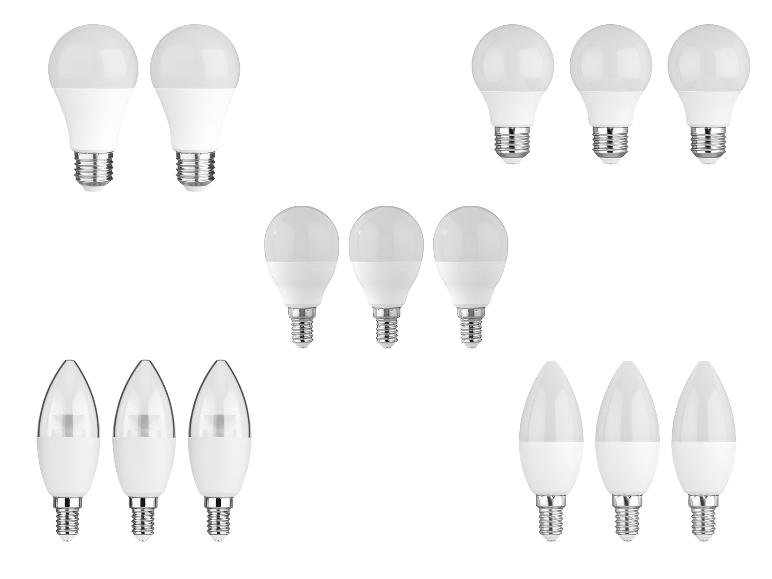 Šest LED žárovek s paticí E27 a šest LED žárovek s paticí E14, různých tvarů.