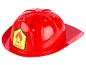 Červená hasičská helma s nápisem 'Fire Chief'