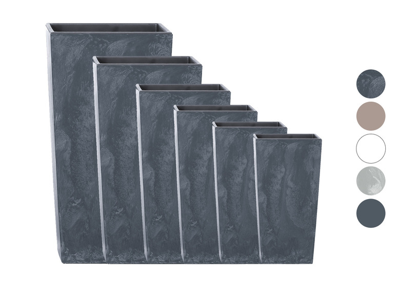 Sada šesti obdélníkových květináčů v různých velikostech.