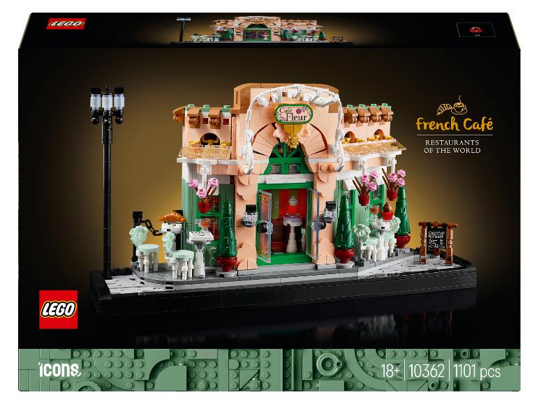 Sada LEGO Icons French Café, s 1101 dílky, zobrazuje detailní kavárnu s venkovním posezením.