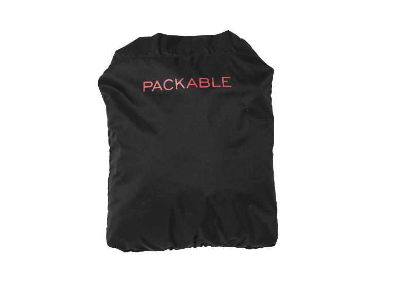 Černý skládací batoh od Packable.