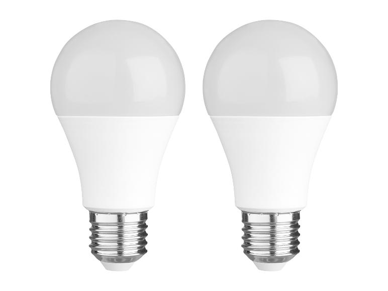 Dvě bílé LED žárovky se závitem.