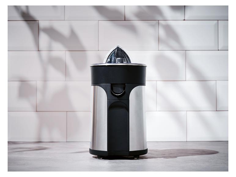 Elektrický odšťavňovač citrusů z nerezové oceli na kuchyňské lince