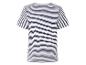 Bílé pruhované tričko s krátkým rukávem.