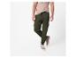 Pánské olivově zelené cargo kalhoty a béžové tričko