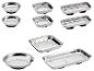 Sada magnetických misek a podnosů z nerezové oceli pro dílnu.