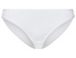 Bílé bavlněné kalhotky.