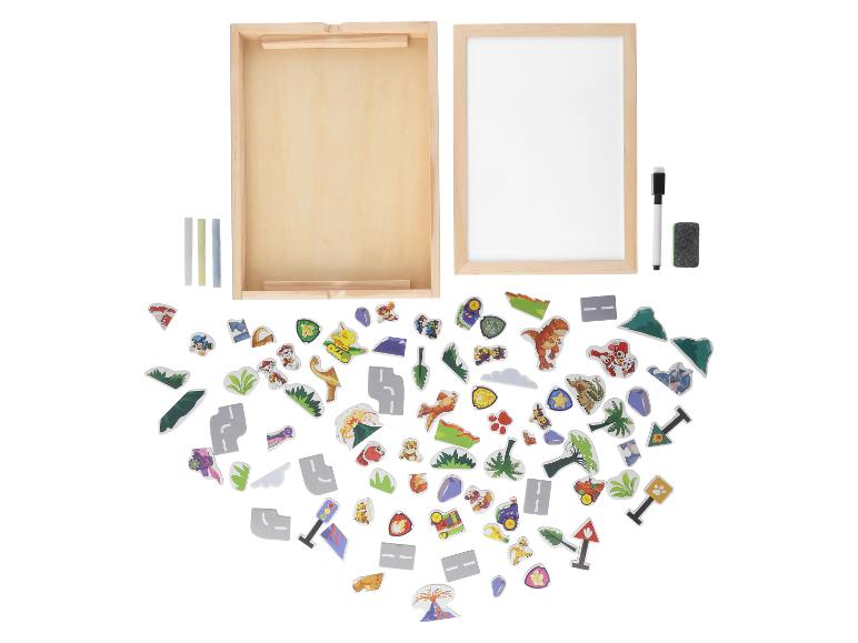 Dřevěná magnetická tabule s křídami, fixem, gumou a dinosauřími magnety.