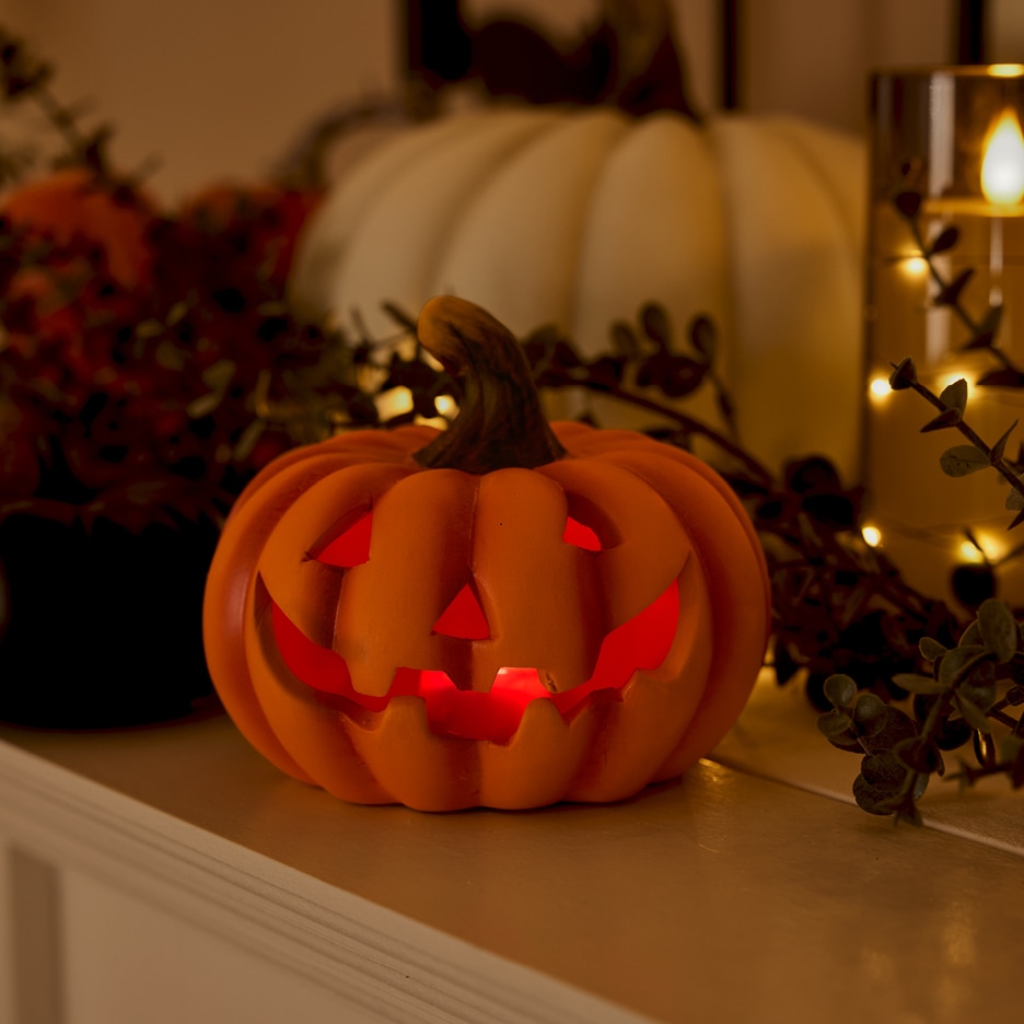 Haloweenská svítící dekorace ve tvaru dýně