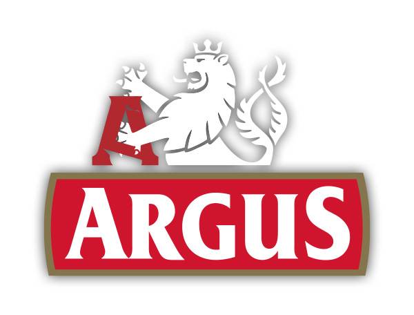 Logo Argus s červeným nápisem a bílým lvem.