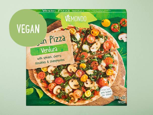 Mražená veganská pizza Verdura od Vemondo s chřestovým špenátem, třešňovými rajčaty a žampiony.