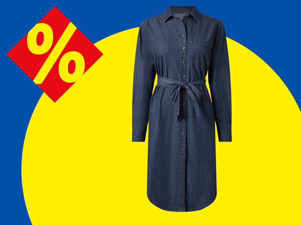 Džínové košilové šaty s páskem na pozadí s procenty a žlutým a modrým vzorem.