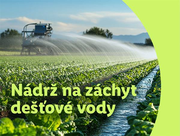 Zavlažování zelených plodin.